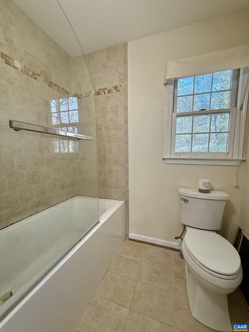 1036 HUNTWOOD LN, CHARLOTTESVILLE, Virginia 22901, 3 Bedrooms Bedrooms, ,3 BathroomsBathrooms,Residential,For sale,1036 HUNTWOOD LN,673946 MLS # 673946