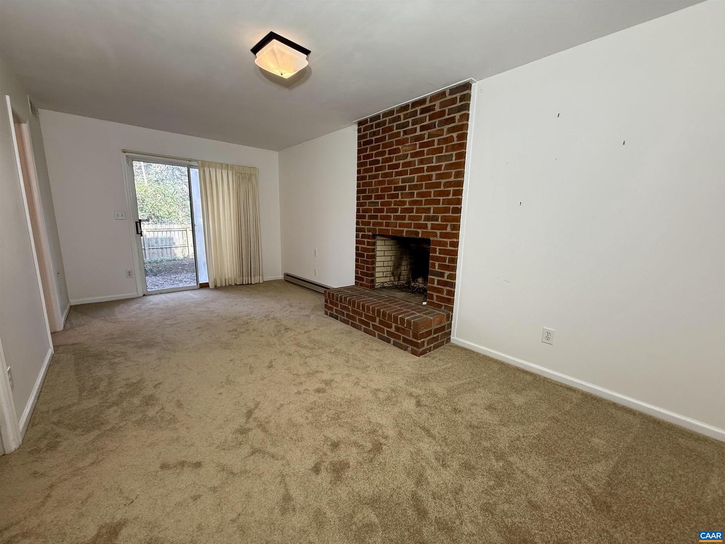 1036 HUNTWOOD LN, CHARLOTTESVILLE, Virginia 22901, 3 Bedrooms Bedrooms, ,3 BathroomsBathrooms,Residential,For sale,1036 HUNTWOOD LN,673946 MLS # 673946