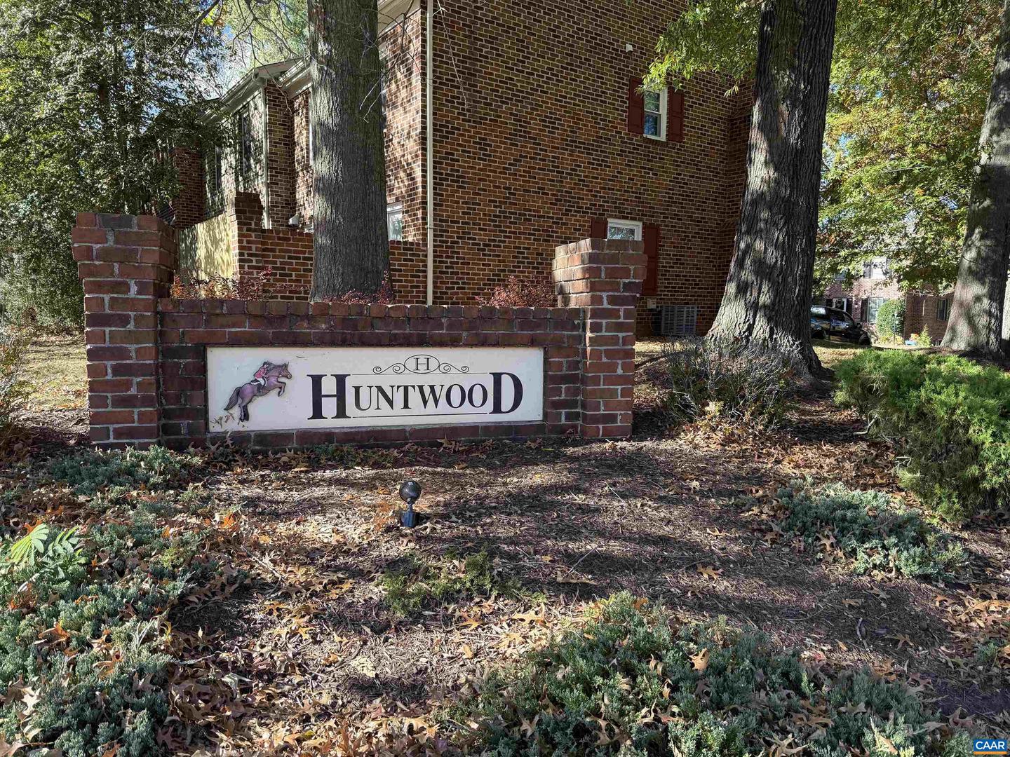 1036 HUNTWOOD LN, CHARLOTTESVILLE, Virginia 22901, 3 Bedrooms Bedrooms, ,3 BathroomsBathrooms,Residential,For sale,1036 HUNTWOOD LN,673946 MLS # 673946