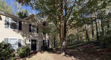 1036 HUNTWOOD LN, CHARLOTTESVILLE, Virginia 22901, 3 Bedrooms Bedrooms, ,3 BathroomsBathrooms,Residential,For sale,1036 HUNTWOOD LN,673946 MLS # 673946