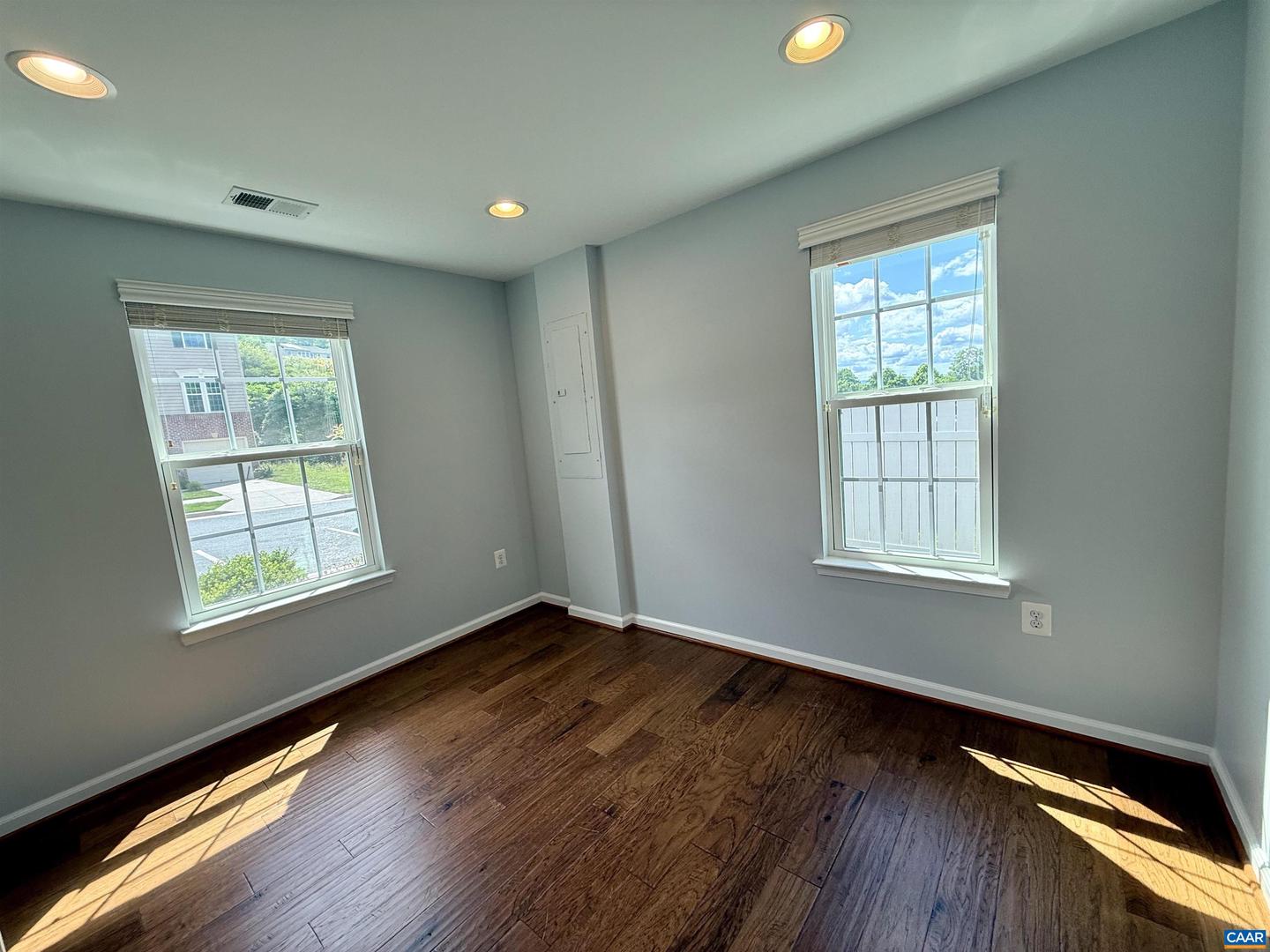 2176 WHISPERING HOLLOW LN, CHARLOTTESVILLE, Virginia 22911, 3 Bedrooms Bedrooms, ,2 BathroomsBathrooms,Residential,For sale,2176 WHISPERING HOLLOW LN,673948 MLS # 673948