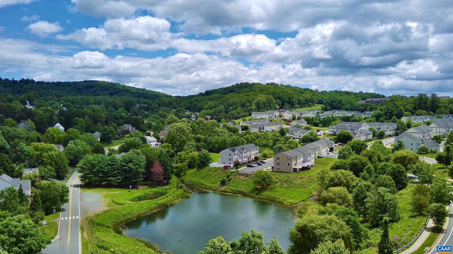 2176 WHISPERING HOLLOW LN, CHARLOTTESVILLE, Virginia 22911, 3 Bedrooms Bedrooms, ,2 BathroomsBathrooms,Residential,For sale,2176 WHISPERING HOLLOW LN,673948 MLS # 673948