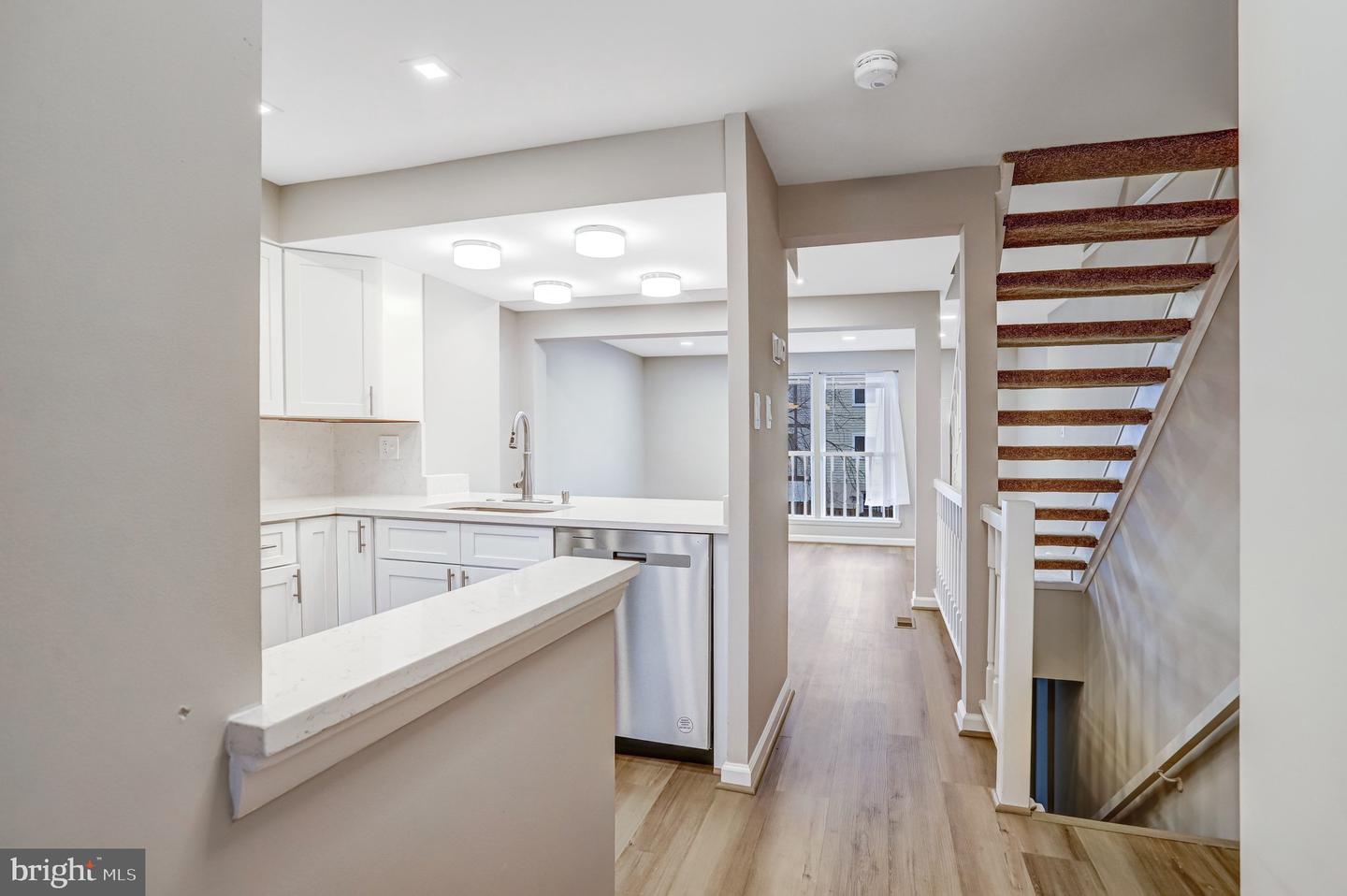 106 CHARING CT, STERLING, Virginia 20164, 3 Bedrooms Bedrooms, ,2 BathroomsBathrooms,Residential,For sale,106 CHARING CT,VALO2117376 MLS # VALO2117376