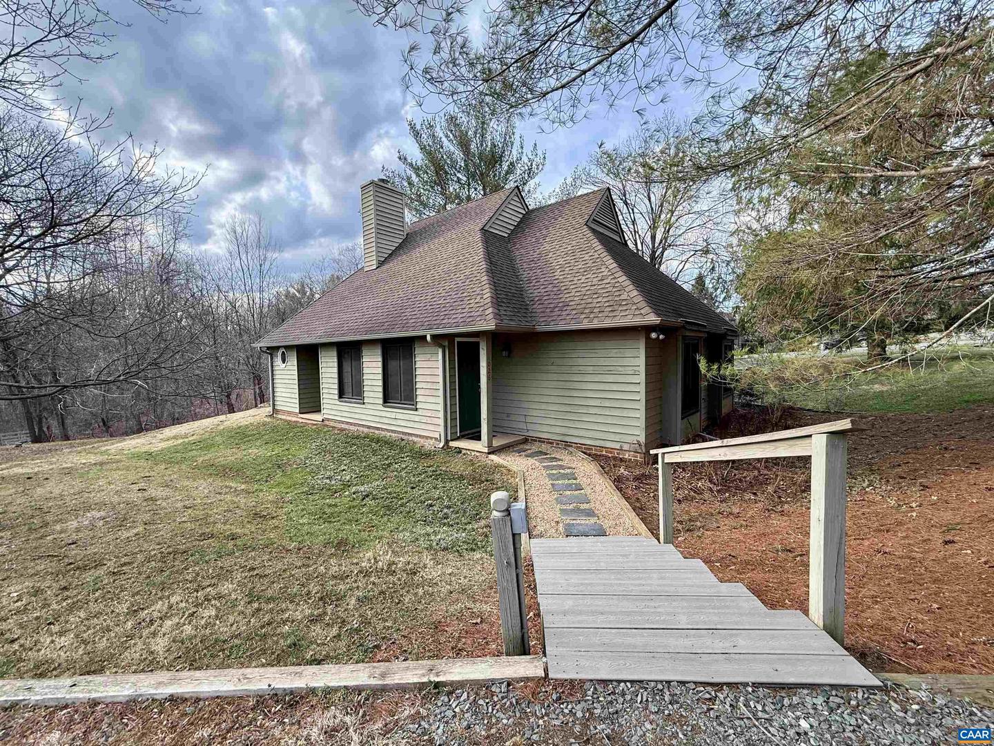 1026 HIGHLANDS DR, CHARLOTTESVILLE, Virginia 22901, 3 Bedrooms Bedrooms, ,2 BathroomsBathrooms,Residential,For sale,1026 HIGHLANDS DR,673971 MLS # 673971