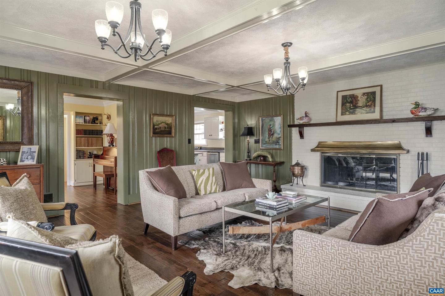 21 DEER PATH, CHARLOTTESVILLE, Virginia 22903, 5 Bedrooms Bedrooms, ,3 BathroomsBathrooms,Residential,For sale,21 DEER PATH,673977 MLS # 673977