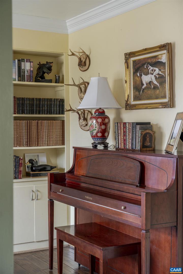 21 DEER PATH, CHARLOTTESVILLE, Virginia 22903, 5 Bedrooms Bedrooms, ,3 BathroomsBathrooms,Residential,For sale,21 DEER PATH,673977 MLS # 673977