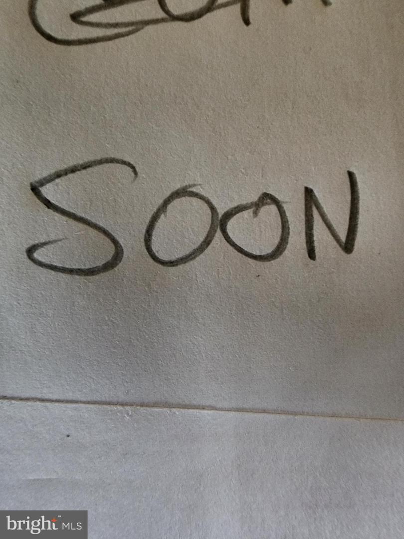 8612 VILLAGE SQUARE SQ #8612, ALEXANDRIA, Virginia 22309, 2 Bedrooms Bedrooms, ,1 BathroomBathrooms,Residential,For sale,8612 VILLAGE SQUARE SQ #8612,VAFX2294232 MLS # VAFX2294232