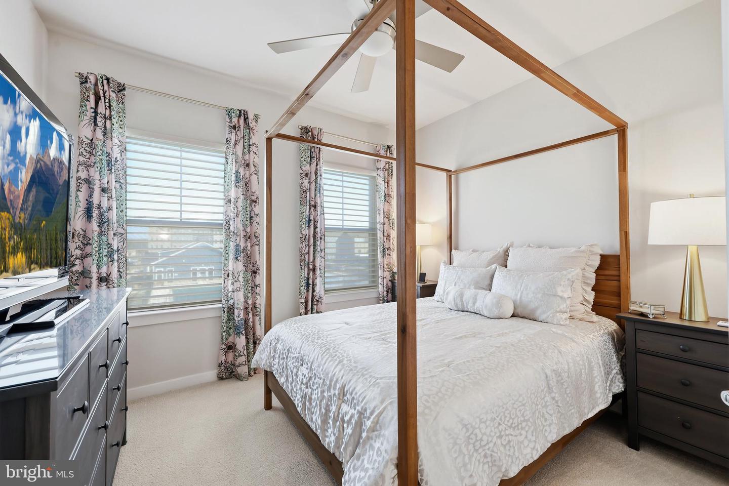 1027 VENIFENA TER SE, LEESBURG, Virginia 20175, 3 Bedrooms Bedrooms, ,4 BathroomsBathrooms,Residential,For sale,1027 VENIFENA TER SE,VALO2117420 MLS # VALO2117420