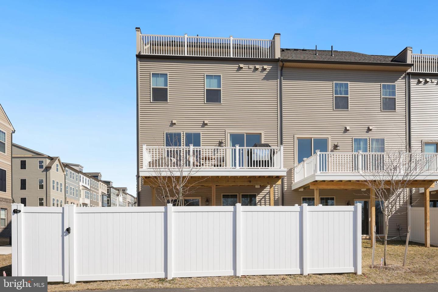 1027 VENIFENA TER SE, LEESBURG, Virginia 20175, 3 Bedrooms Bedrooms, ,4 BathroomsBathrooms,Residential,For sale,1027 VENIFENA TER SE,VALO2117420 MLS # VALO2117420