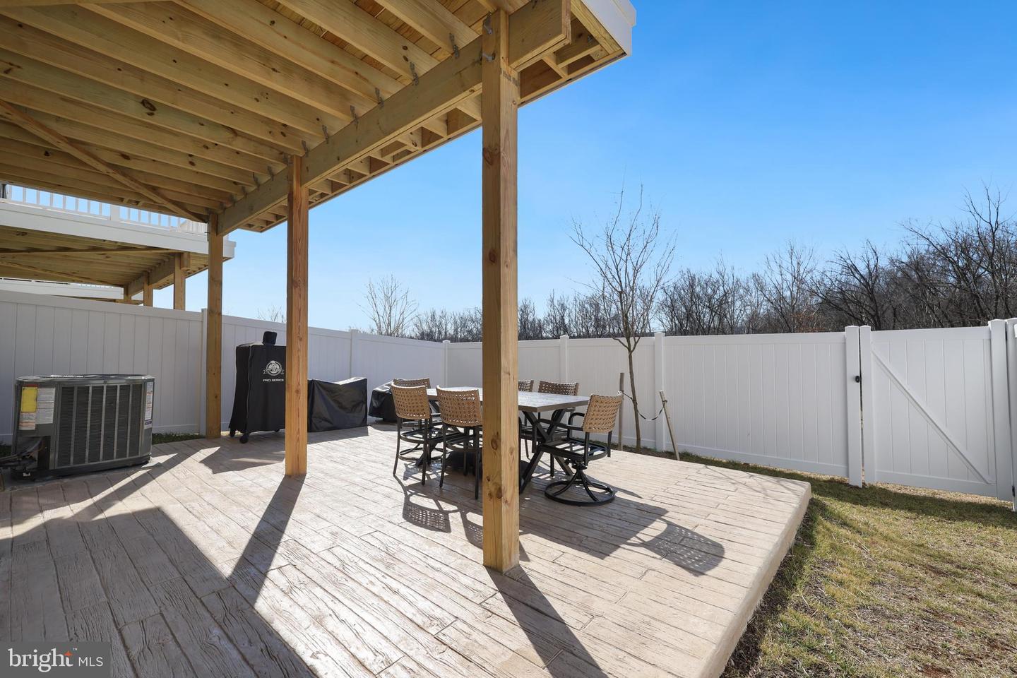 1027 VENIFENA TER SE, LEESBURG, Virginia 20175, 3 Bedrooms Bedrooms, ,4 BathroomsBathrooms,Residential,For sale,1027 VENIFENA TER SE,VALO2117420 MLS # VALO2117420