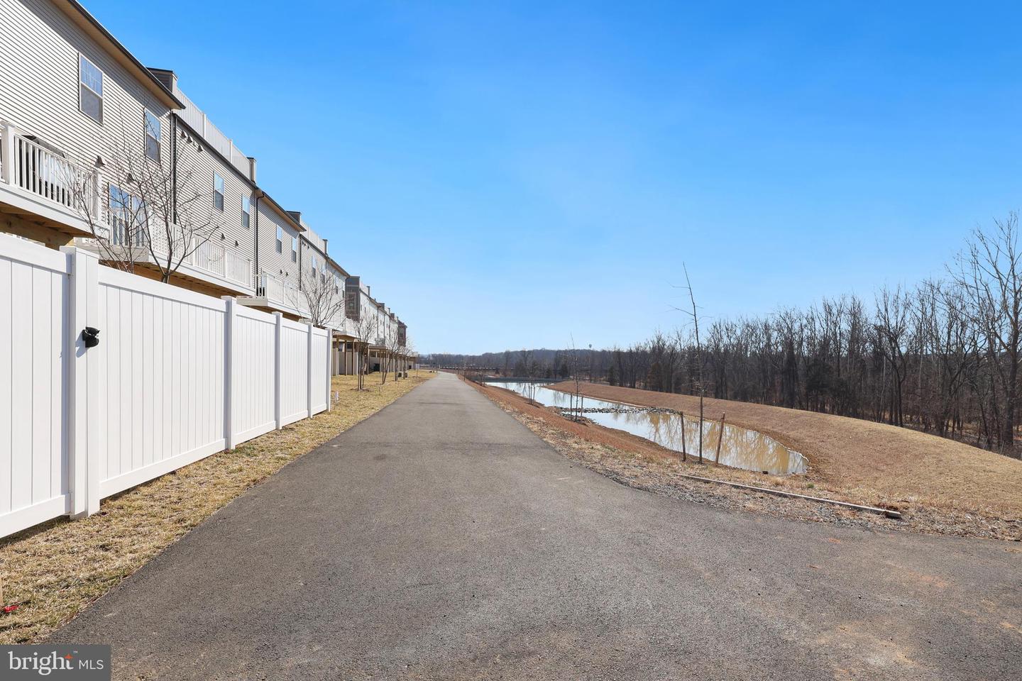 1027 VENIFENA TER SE, LEESBURG, Virginia 20175, 3 Bedrooms Bedrooms, ,4 BathroomsBathrooms,Residential,For sale,1027 VENIFENA TER SE,VALO2117420 MLS # VALO2117420