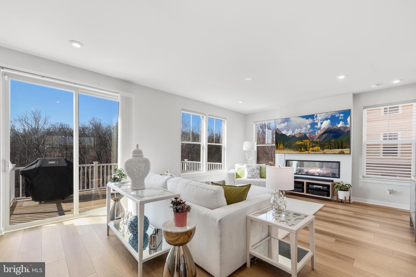 1027 VENIFENA TER SE, LEESBURG, Virginia 20175, 3 Bedrooms Bedrooms, ,4 BathroomsBathrooms,Residential,For sale,1027 VENIFENA TER SE,VALO2117420 MLS # VALO2117420