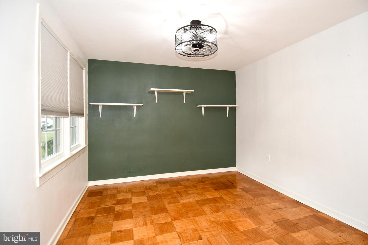 6608 BOULEVARD VW #A2, ALEXANDRIA, Virginia 22307, 2 Bedrooms Bedrooms, ,1 BathroomBathrooms,Residential,For sale,6608 BOULEVARD VW #A2,VAFX2293826 MLS # VAFX2293826