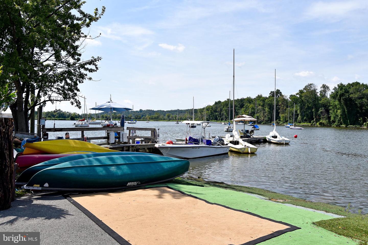 6608 BOULEVARD VW #A2, ALEXANDRIA, Virginia 22307, 2 Bedrooms Bedrooms, ,1 BathroomBathrooms,Residential,For sale,6608 BOULEVARD VW #A2,VAFX2293826 MLS # VAFX2293826