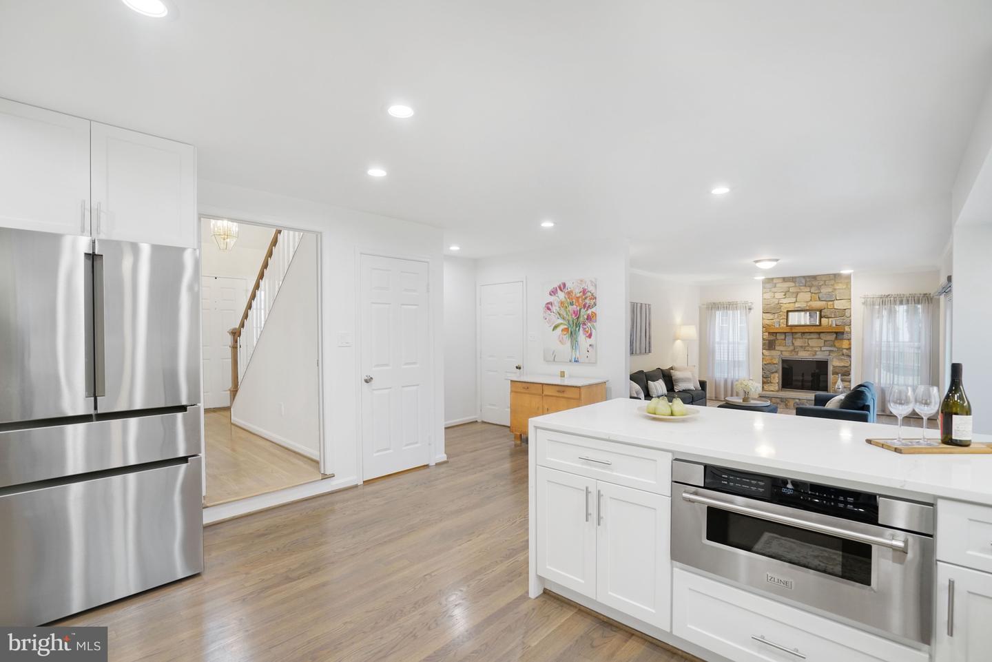 8813 TELEGRAPH CROSSING CT, LORTON, Virginia 22079, 5 Bedrooms Bedrooms, ,3 BathroomsBathrooms,Residential,For sale,8813 TELEGRAPH CROSSING CT,VAFX2293848 MLS # VAFX2293848