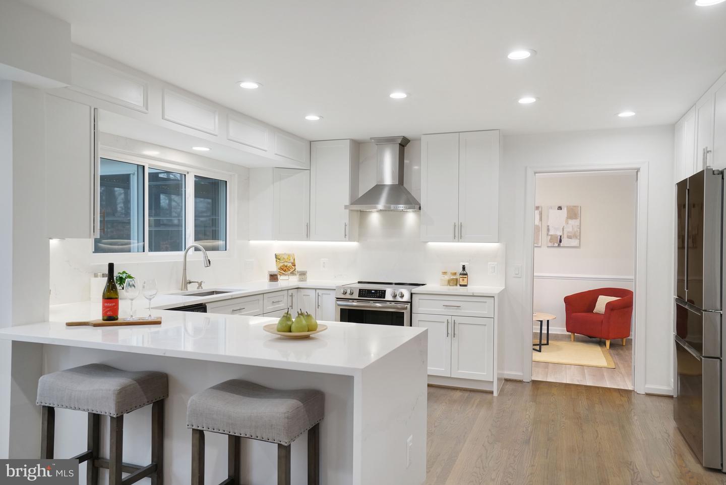 8813 TELEGRAPH CROSSING CT, LORTON, Virginia 22079, 5 Bedrooms Bedrooms, ,3 BathroomsBathrooms,Residential,For sale,8813 TELEGRAPH CROSSING CT,VAFX2293848 MLS # VAFX2293848