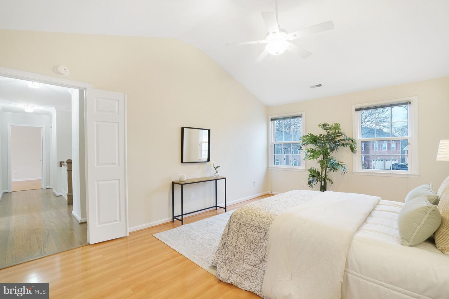 8813 TELEGRAPH CROSSING CT, LORTON, Virginia 22079, 5 Bedrooms Bedrooms, ,3 BathroomsBathrooms,Residential,For sale,8813 TELEGRAPH CROSSING CT,VAFX2293848 MLS # VAFX2293848