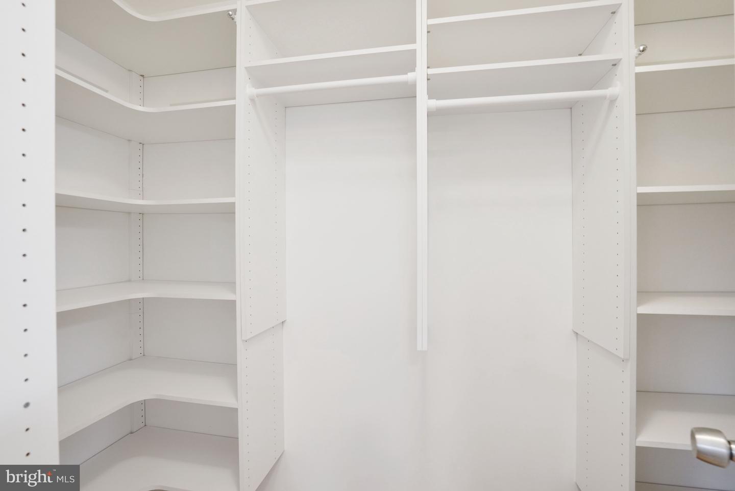 8813 TELEGRAPH CROSSING CT, LORTON, Virginia 22079, 5 Bedrooms Bedrooms, ,3 BathroomsBathrooms,Residential,For sale,8813 TELEGRAPH CROSSING CT,VAFX2293848 MLS # VAFX2293848