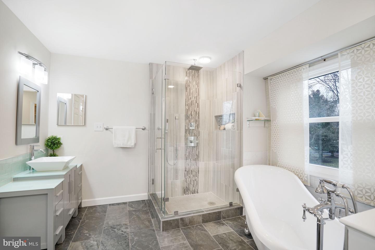 8813 TELEGRAPH CROSSING CT, LORTON, Virginia 22079, 5 Bedrooms Bedrooms, ,3 BathroomsBathrooms,Residential,For sale,8813 TELEGRAPH CROSSING CT,VAFX2293848 MLS # VAFX2293848