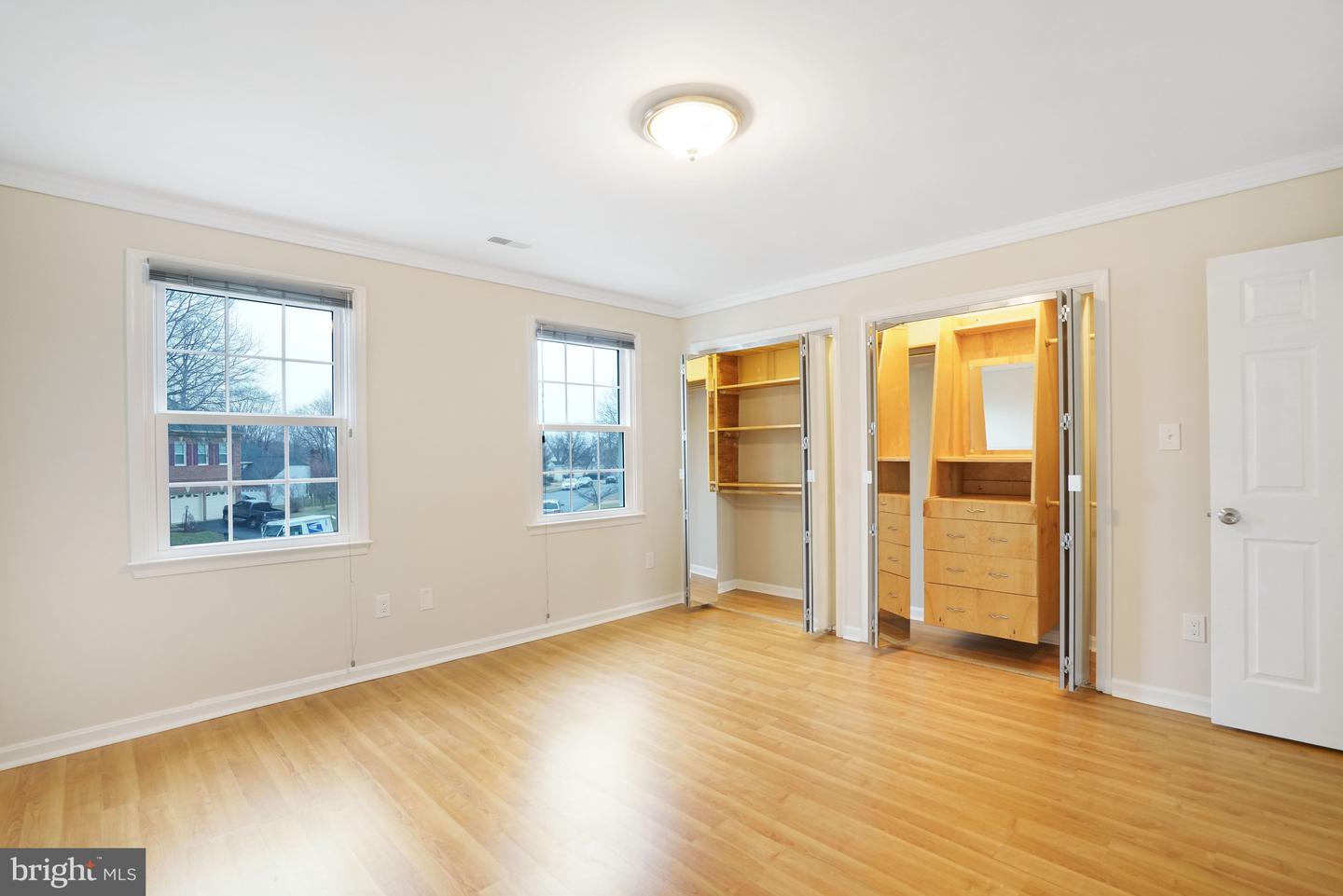 8813 TELEGRAPH CROSSING CT, LORTON, Virginia 22079, 5 Bedrooms Bedrooms, ,3 BathroomsBathrooms,Residential,For sale,8813 TELEGRAPH CROSSING CT,VAFX2293848 MLS # VAFX2293848