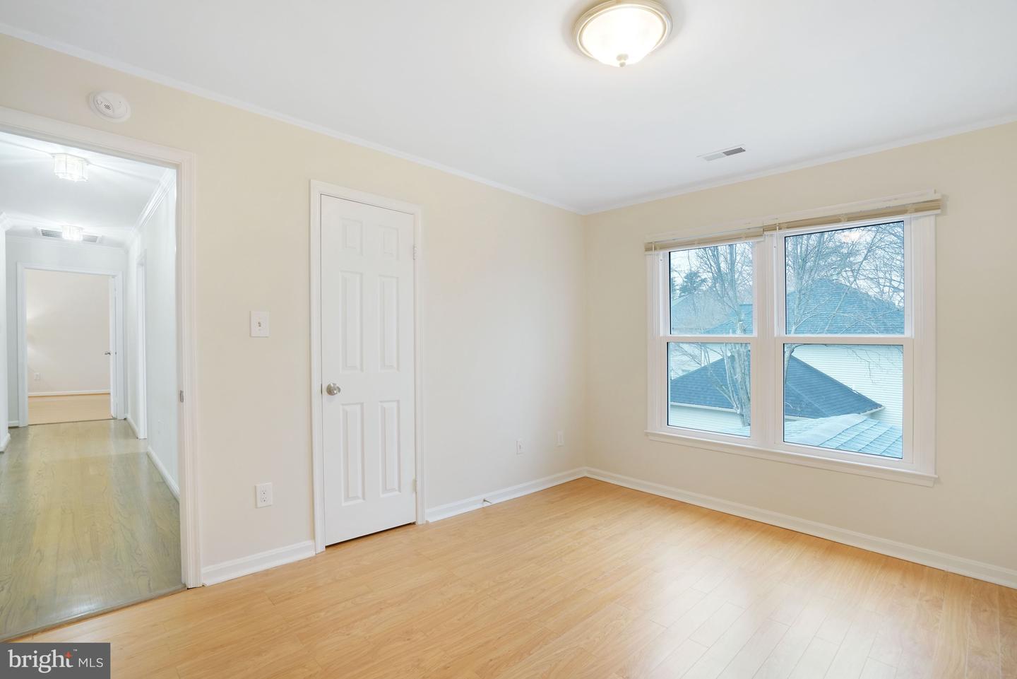 8813 TELEGRAPH CROSSING CT, LORTON, Virginia 22079, 5 Bedrooms Bedrooms, ,3 BathroomsBathrooms,Residential,For sale,8813 TELEGRAPH CROSSING CT,VAFX2293848 MLS # VAFX2293848