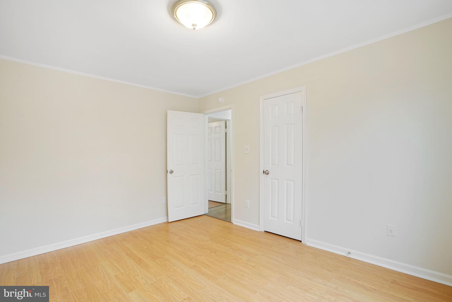 8813 TELEGRAPH CROSSING CT, LORTON, Virginia 22079, 5 Bedrooms Bedrooms, ,3 BathroomsBathrooms,Residential,For sale,8813 TELEGRAPH CROSSING CT,VAFX2293848 MLS # VAFX2293848