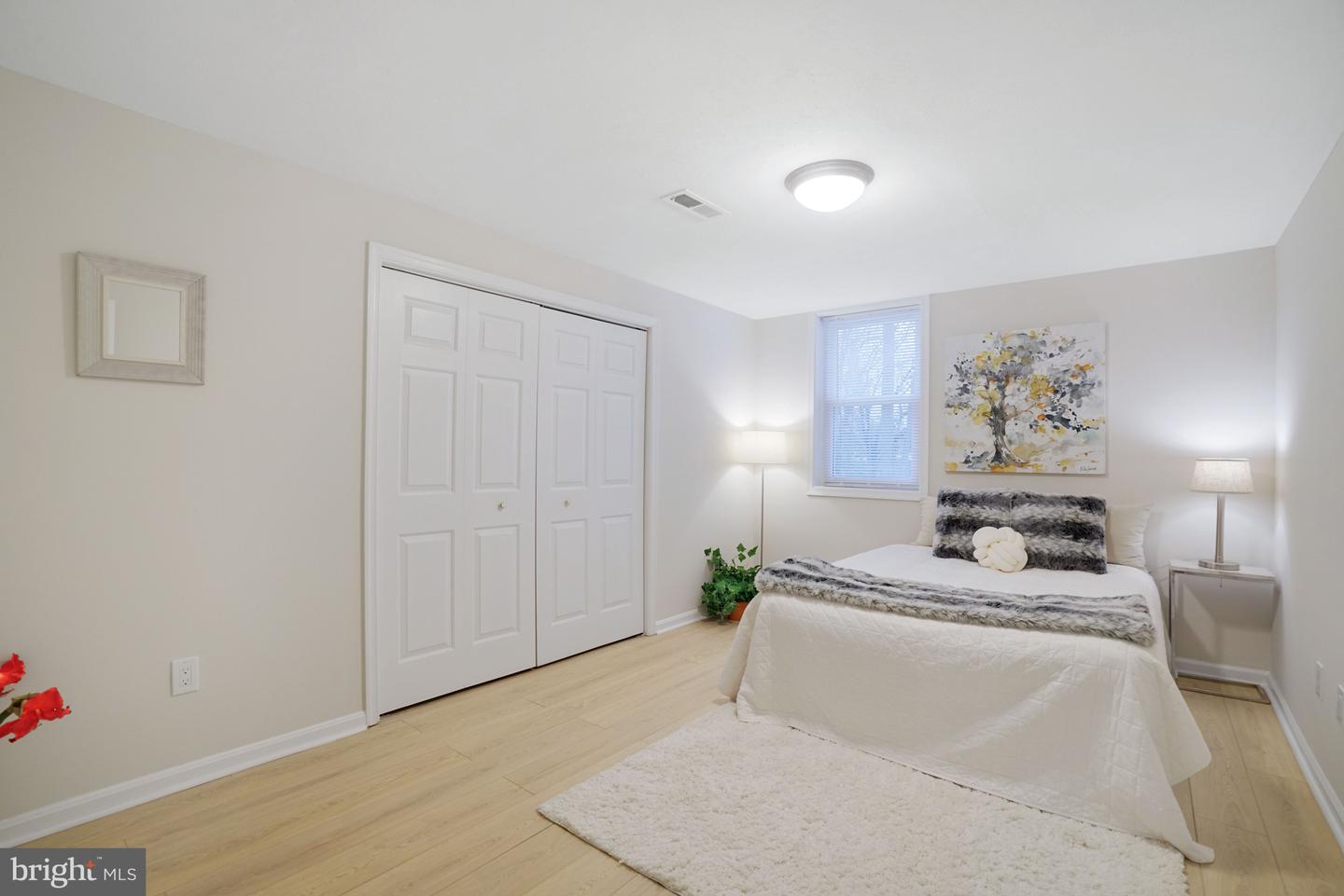 8813 TELEGRAPH CROSSING CT, LORTON, Virginia 22079, 5 Bedrooms Bedrooms, ,3 BathroomsBathrooms,Residential,For sale,8813 TELEGRAPH CROSSING CT,VAFX2293848 MLS # VAFX2293848