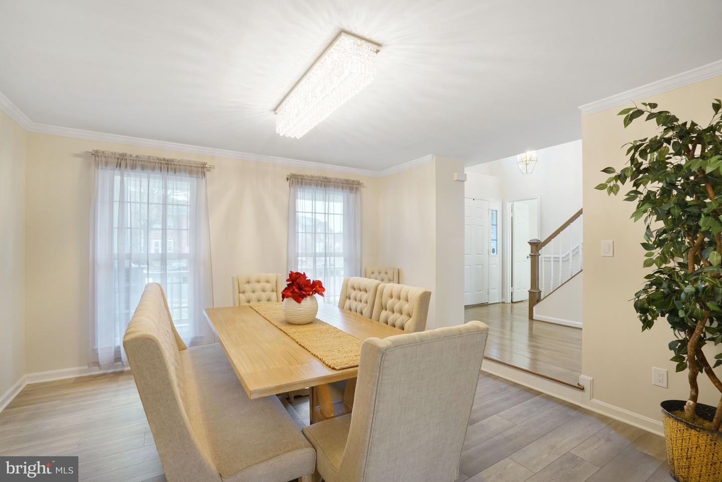 8813 TELEGRAPH CROSSING CT, LORTON, Virginia 22079, 5 Bedrooms Bedrooms, ,3 BathroomsBathrooms,Residential,For sale,8813 TELEGRAPH CROSSING CT,VAFX2293848 MLS # VAFX2293848