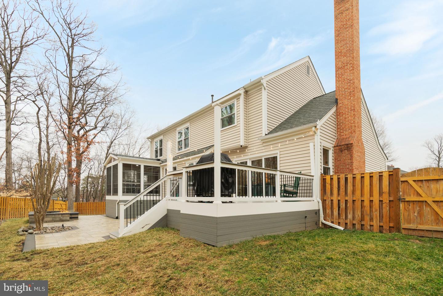 8813 TELEGRAPH CROSSING CT, LORTON, Virginia 22079, 5 Bedrooms Bedrooms, ,3 BathroomsBathrooms,Residential,For sale,8813 TELEGRAPH CROSSING CT,VAFX2293848 MLS # VAFX2293848