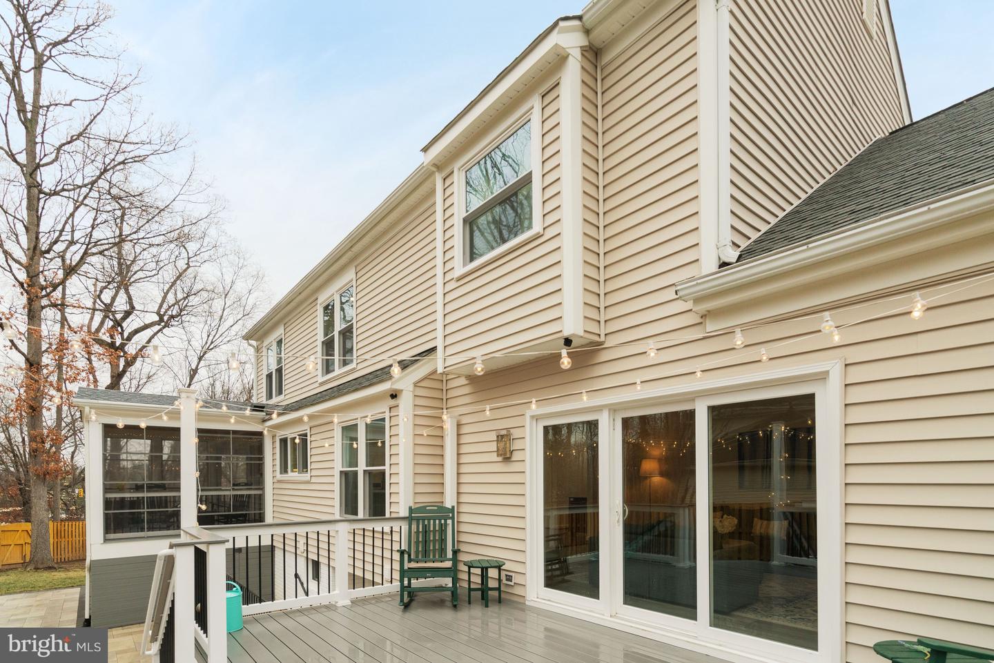 8813 TELEGRAPH CROSSING CT, LORTON, Virginia 22079, 5 Bedrooms Bedrooms, ,3 BathroomsBathrooms,Residential,For sale,8813 TELEGRAPH CROSSING CT,VAFX2293848 MLS # VAFX2293848