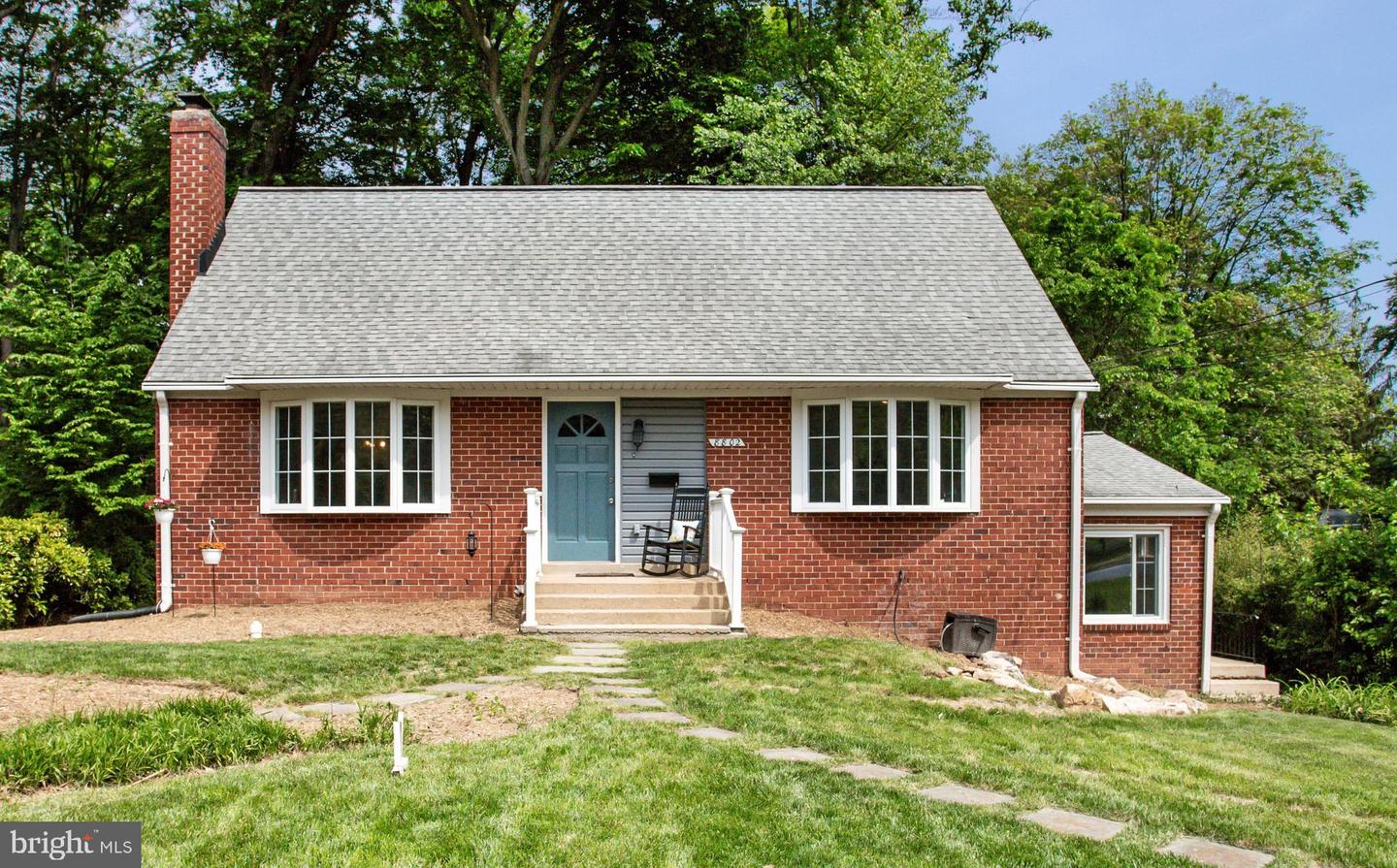 8802 PARLIAMENT DR, SPRINGFIELD, Virginia 22151, 6 Bedrooms Bedrooms, 13 Rooms Rooms,Residential,For sale,8802 PARLIAMENT DR,VAFX2293860 MLS # VAFX2293860