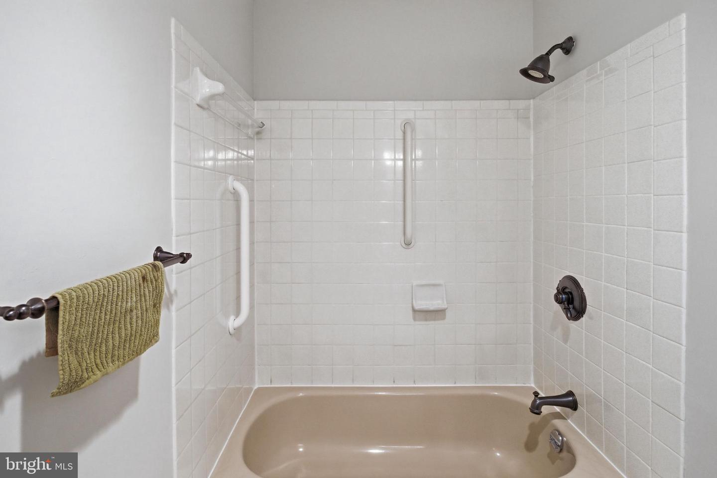 8802 PARLIAMENT DR, SPRINGFIELD, Virginia 22151, 6 Bedrooms Bedrooms, 13 Rooms Rooms,Residential,For sale,8802 PARLIAMENT DR,VAFX2293860 MLS # VAFX2293860