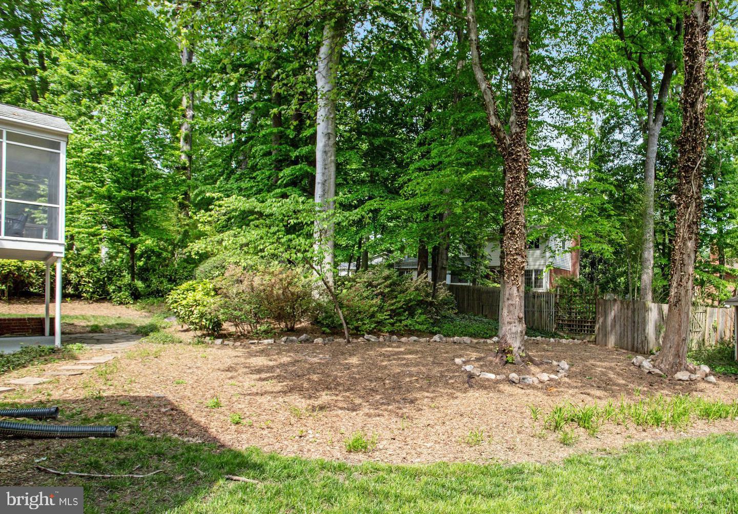 8802 PARLIAMENT DR, SPRINGFIELD, Virginia 22151, 6 Bedrooms Bedrooms, 13 Rooms Rooms,Residential,For sale,8802 PARLIAMENT DR,VAFX2293860 MLS # VAFX2293860