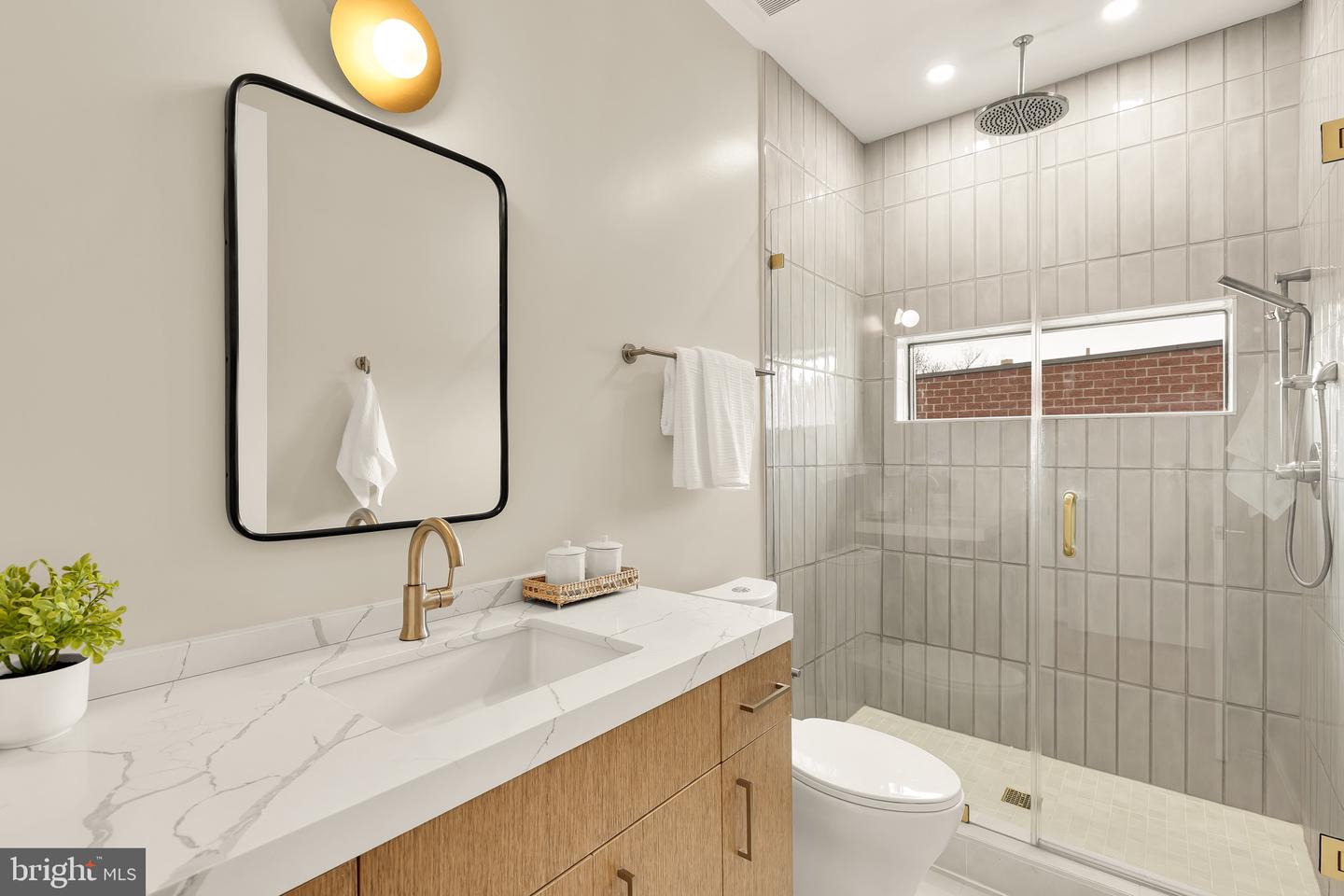 1402 12TH ST NW #10, WASHINGTON, District Of Columbia 20005, 2 Bedrooms Bedrooms, ,2 BathroomsBathrooms,Residential,For sale,1402 12TH ST NW #10,DCDC2248714 MLS # DCDC2248714