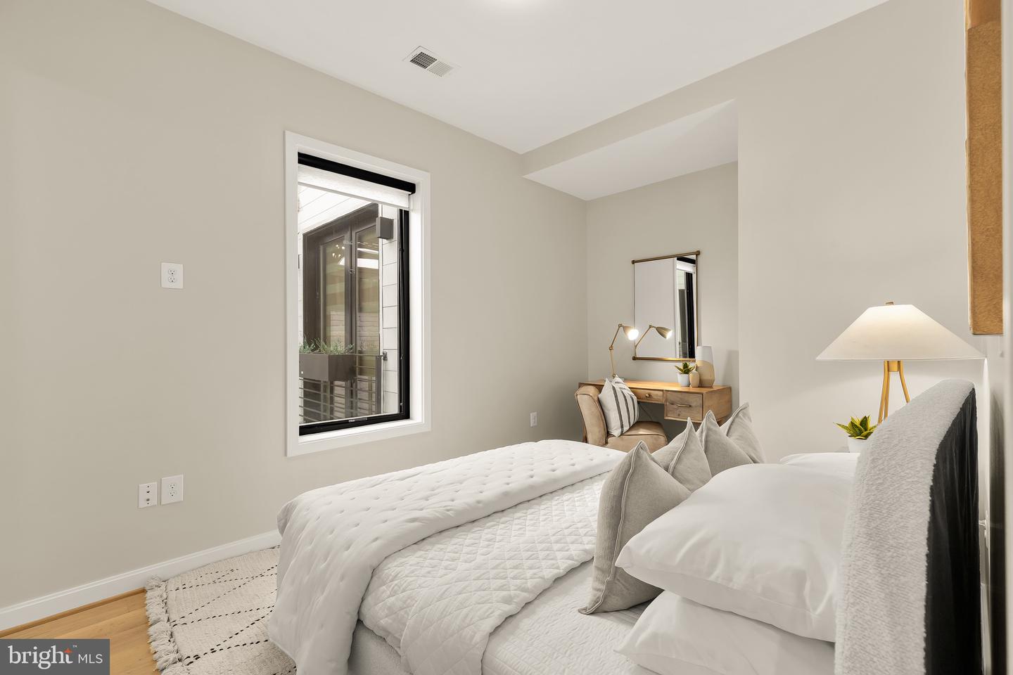 1402 12TH ST NW #10, WASHINGTON, District Of Columbia 20005, 2 Bedrooms Bedrooms, ,2 BathroomsBathrooms,Residential,For sale,1402 12TH ST NW #10,DCDC2248714 MLS # DCDC2248714