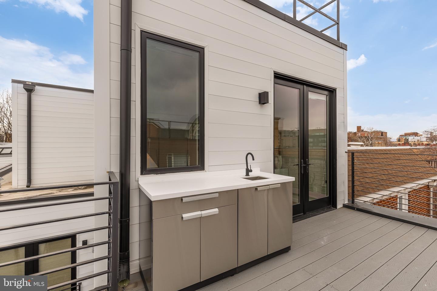 1402 12TH ST NW #10, WASHINGTON, District Of Columbia 20005, 2 Bedrooms Bedrooms, ,2 BathroomsBathrooms,Residential,For sale,1402 12TH ST NW #10,DCDC2248714 MLS # DCDC2248714