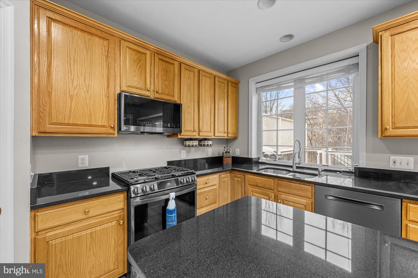 26068 TALAMORE DR, CHANTILLY, Virginia 20152, 4 Bedrooms Bedrooms, ,3 BathroomsBathrooms,Residential,For sale,26068 TALAMORE DR,VALO2117276 MLS # VALO2117276