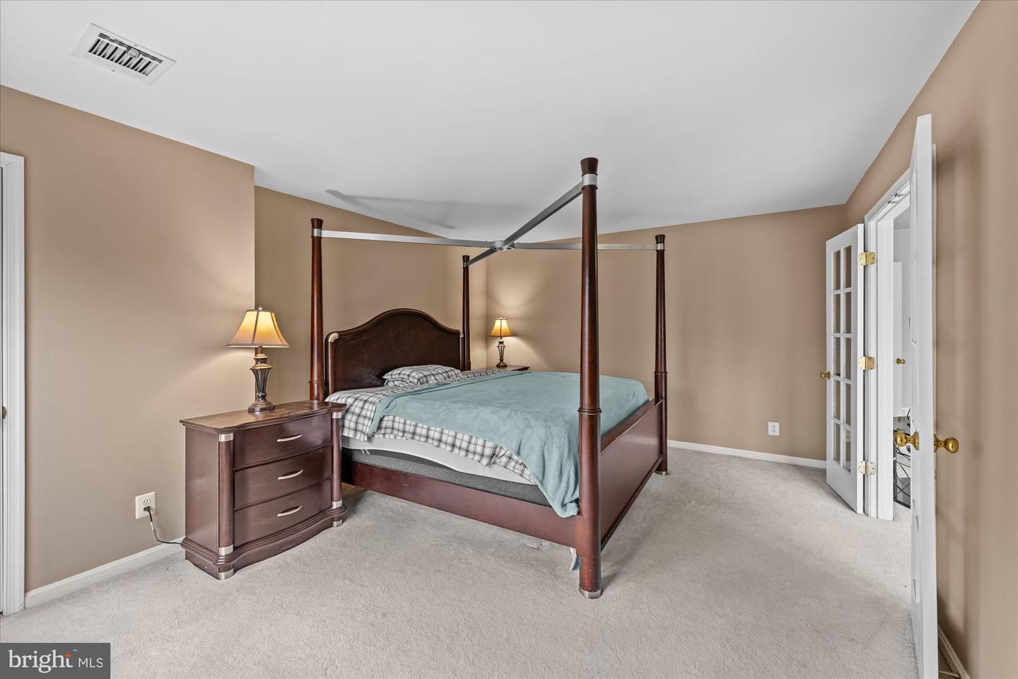 26068 TALAMORE DR, CHANTILLY, Virginia 20152, 4 Bedrooms Bedrooms, ,3 BathroomsBathrooms,Residential,For sale,26068 TALAMORE DR,VALO2117276 MLS # VALO2117276