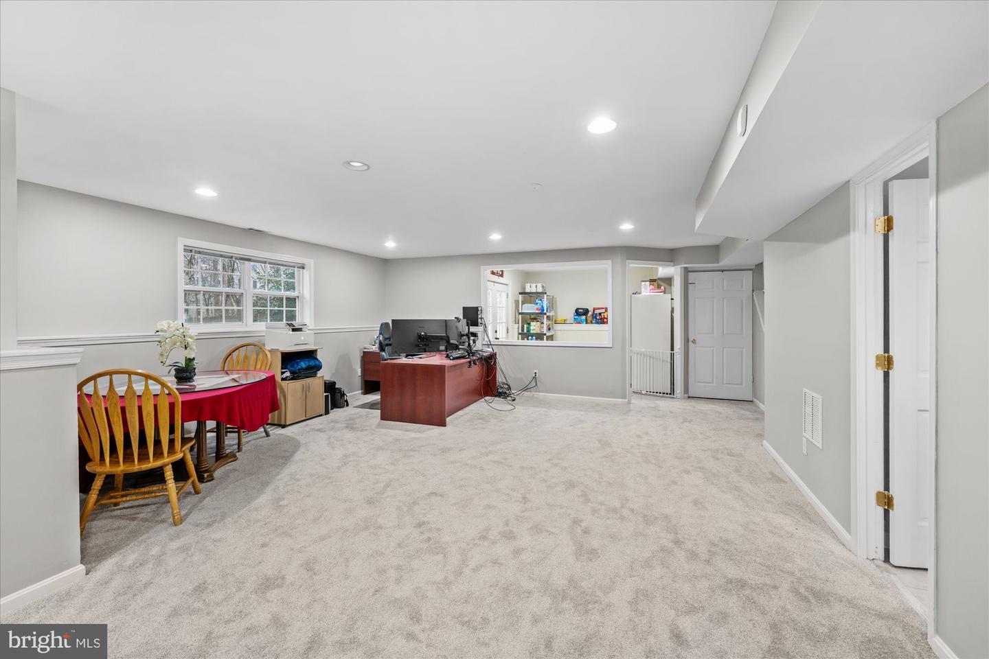 26068 TALAMORE DR, CHANTILLY, Virginia 20152, 4 Bedrooms Bedrooms, ,3 BathroomsBathrooms,Residential,For sale,26068 TALAMORE DR,VALO2117276 MLS # VALO2117276