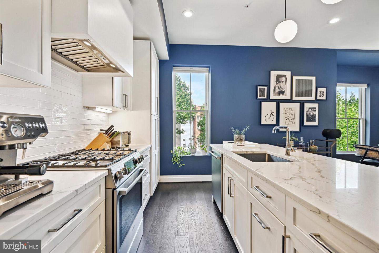 770 PARK RD NW #203, WASHINGTON, District Of Columbia 20010, 2 Bedrooms Bedrooms, 9 Rooms Rooms,2 BathroomsBathrooms,Residential,For sale,770 PARK RD NW #203,DCDC2248754 MLS # DCDC2248754