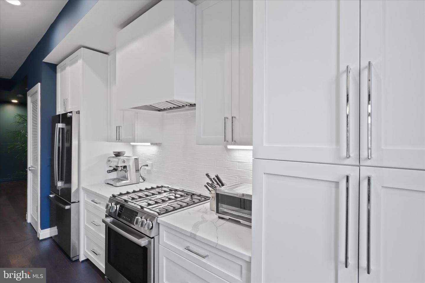 770 PARK RD NW #203, WASHINGTON, District Of Columbia 20010, 2 Bedrooms Bedrooms, 9 Rooms Rooms,2 BathroomsBathrooms,Residential,For sale,770 PARK RD NW #203,DCDC2248754 MLS # DCDC2248754