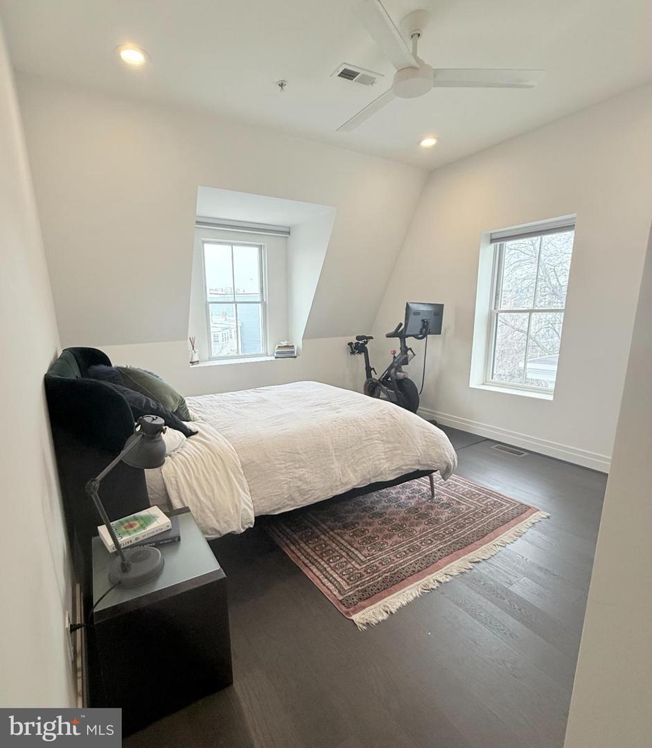 770 PARK RD NW #203, WASHINGTON, District Of Columbia 20010, 2 Bedrooms Bedrooms, 9 Rooms Rooms,2 BathroomsBathrooms,Residential,For sale,770 PARK RD NW #203,DCDC2248754 MLS # DCDC2248754