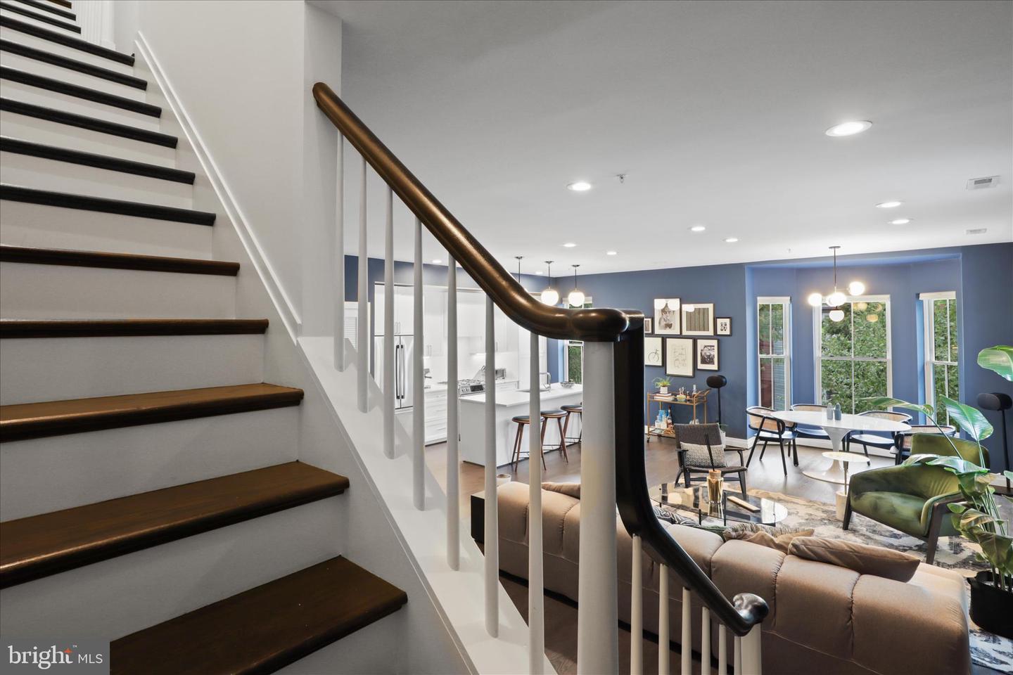 770 PARK RD NW #203, WASHINGTON, District Of Columbia 20010, 2 Bedrooms Bedrooms, 9 Rooms Rooms,2 BathroomsBathrooms,Residential,For sale,770 PARK RD NW #203,DCDC2248754 MLS # DCDC2248754