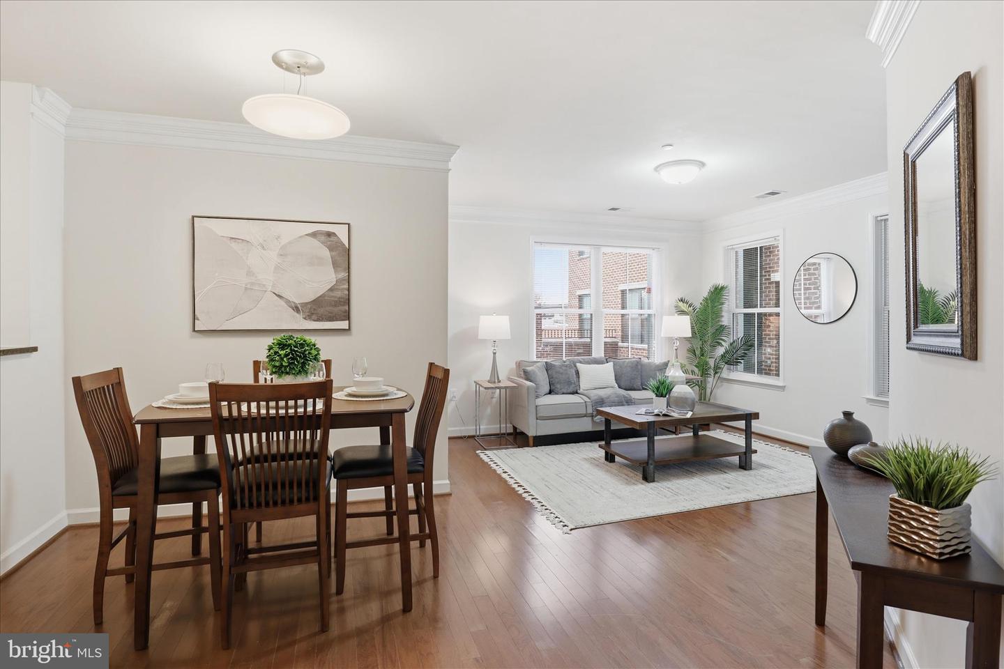 2101 N MONROE ST #111, ARLINGTON, Virginia 22207, 1 Bedroom Bedrooms, 6 Rooms Rooms,1 BathroomBathrooms,Residential,For sale,2101 N MONROE ST #111,VAAR2069604 MLS # VAAR2069604