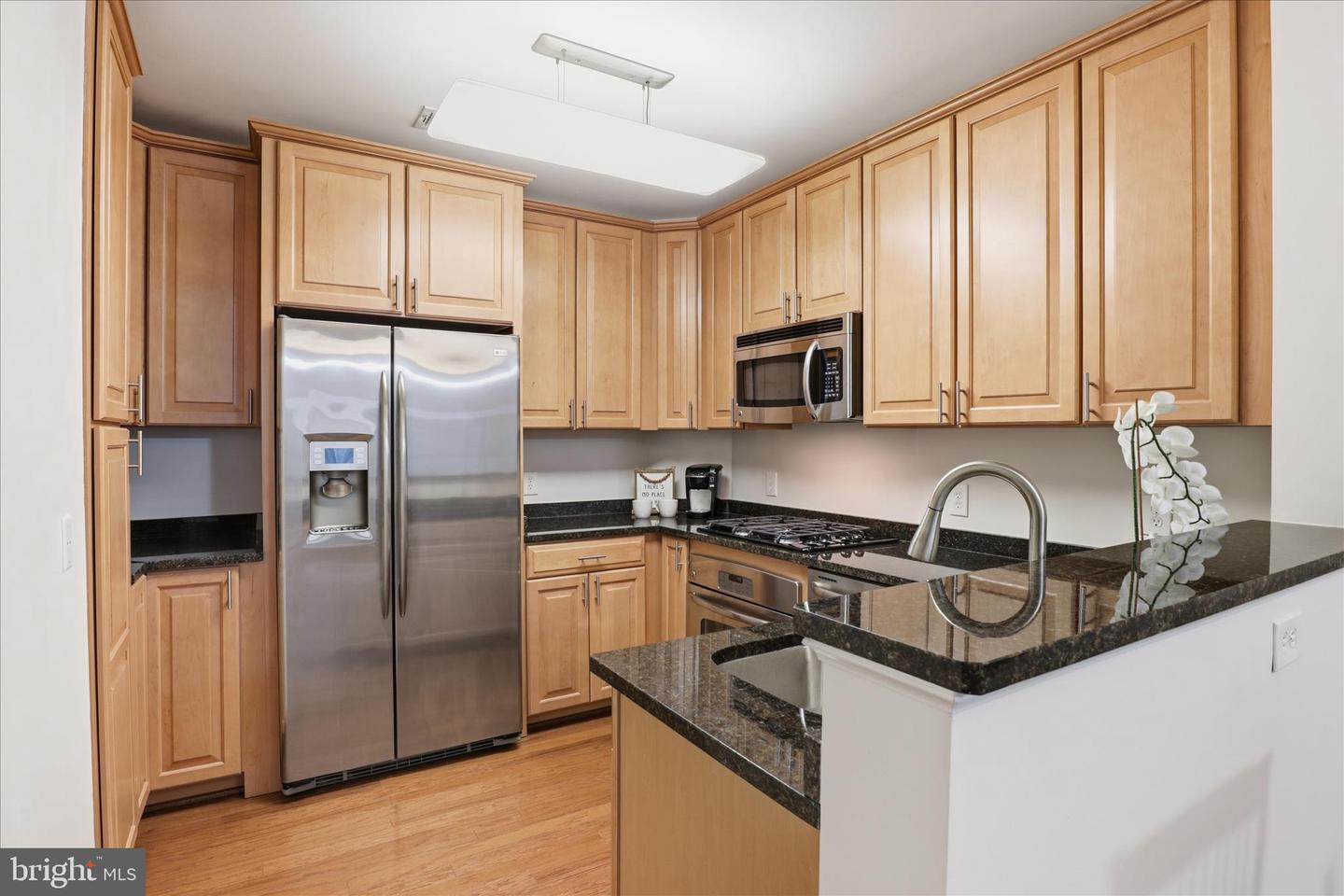 2101 N MONROE ST #111, ARLINGTON, Virginia 22207, 1 Bedroom Bedrooms, 6 Rooms Rooms,1 BathroomBathrooms,Residential,For sale,2101 N MONROE ST #111,VAAR2069604 MLS # VAAR2069604