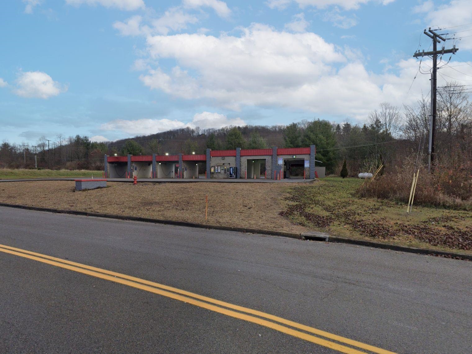 123 WOODLAND DR, WISE, Virginia 24293, ,Commercial,123 WOODLAND DR,674049 MLS # 674049