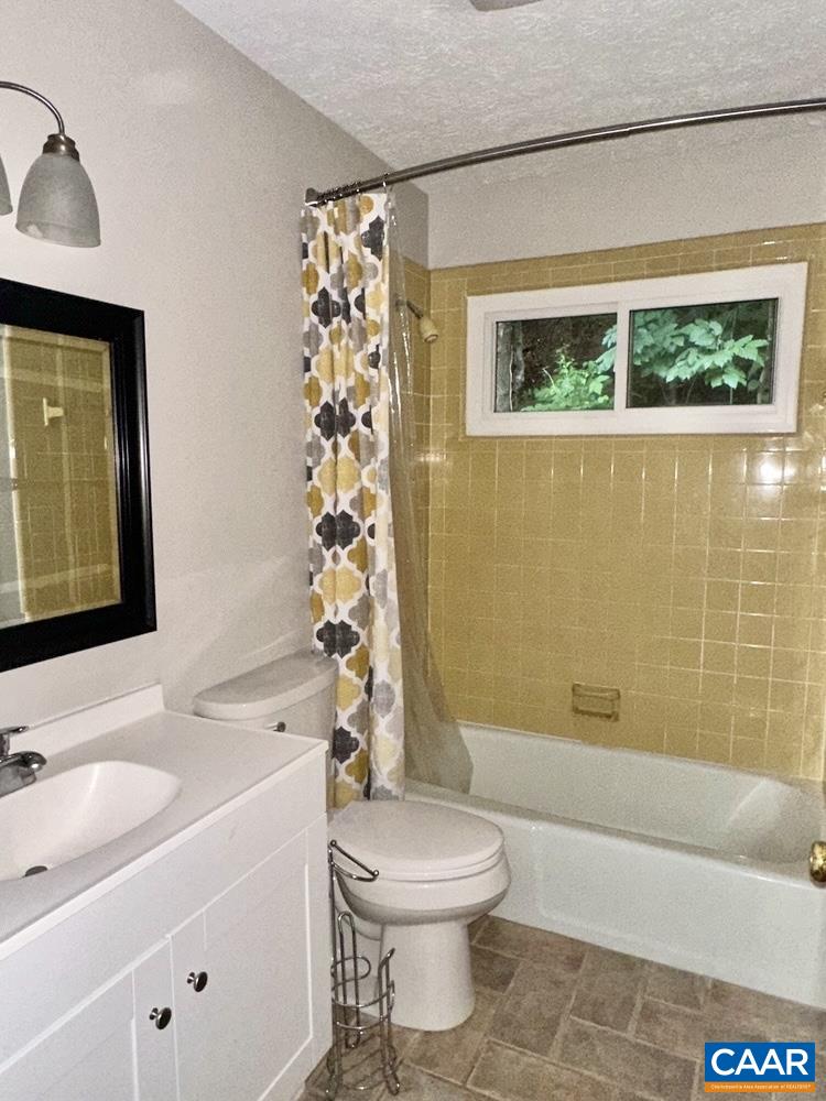 238 SUNSET AVE, CHARLOTTESVILLE, Virginia 22903, ,Residential,238 SUNSET AVE,674054 MLS # 674054