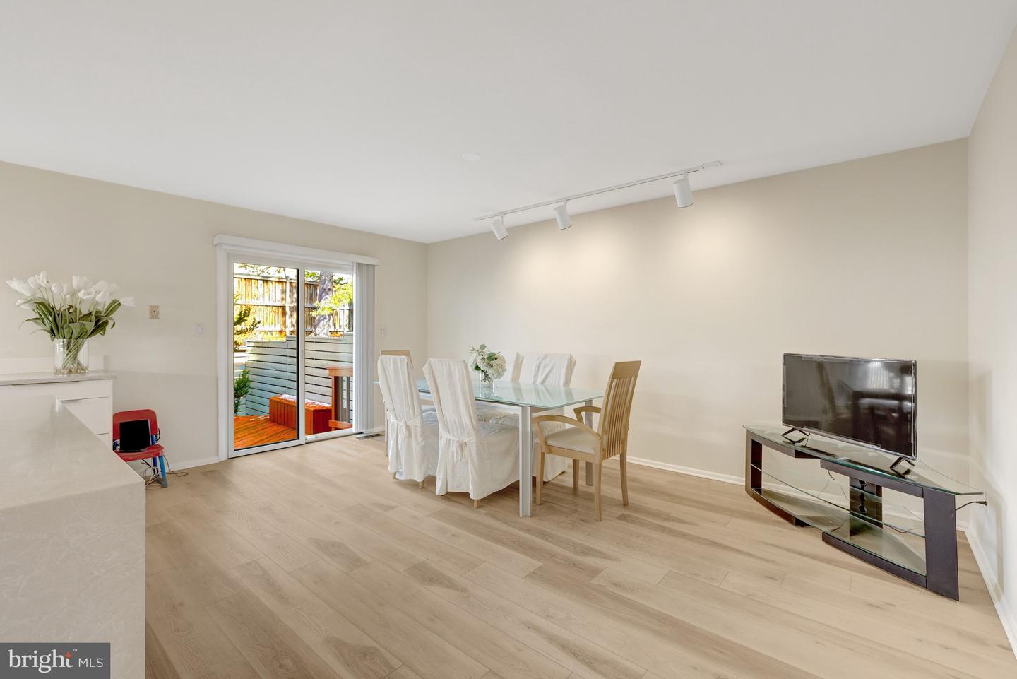 1926 LAKEPORT WAY, RESTON, Virginia 20191, 3 Bedrooms Bedrooms, 12 Rooms Rooms,3 BathroomsBathrooms,Residential,For sale,1926 LAKEPORT WAY,VAFX2293904 MLS # VAFX2293904