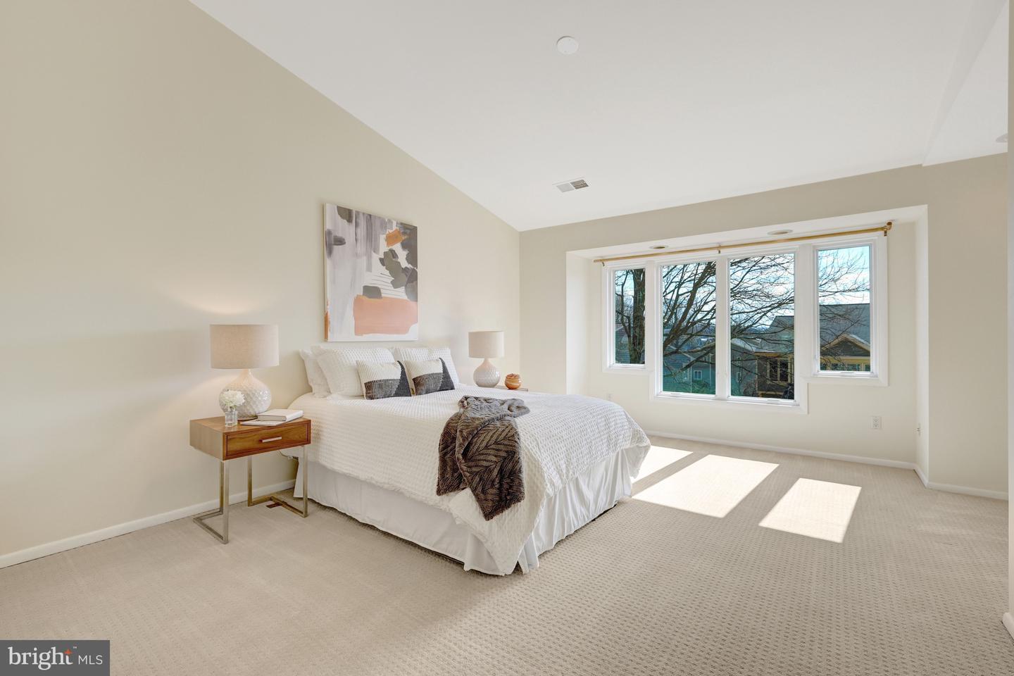 1926 LAKEPORT WAY, RESTON, Virginia 20191, 3 Bedrooms Bedrooms, 12 Rooms Rooms,3 BathroomsBathrooms,Residential,For sale,1926 LAKEPORT WAY,VAFX2293904 MLS # VAFX2293904