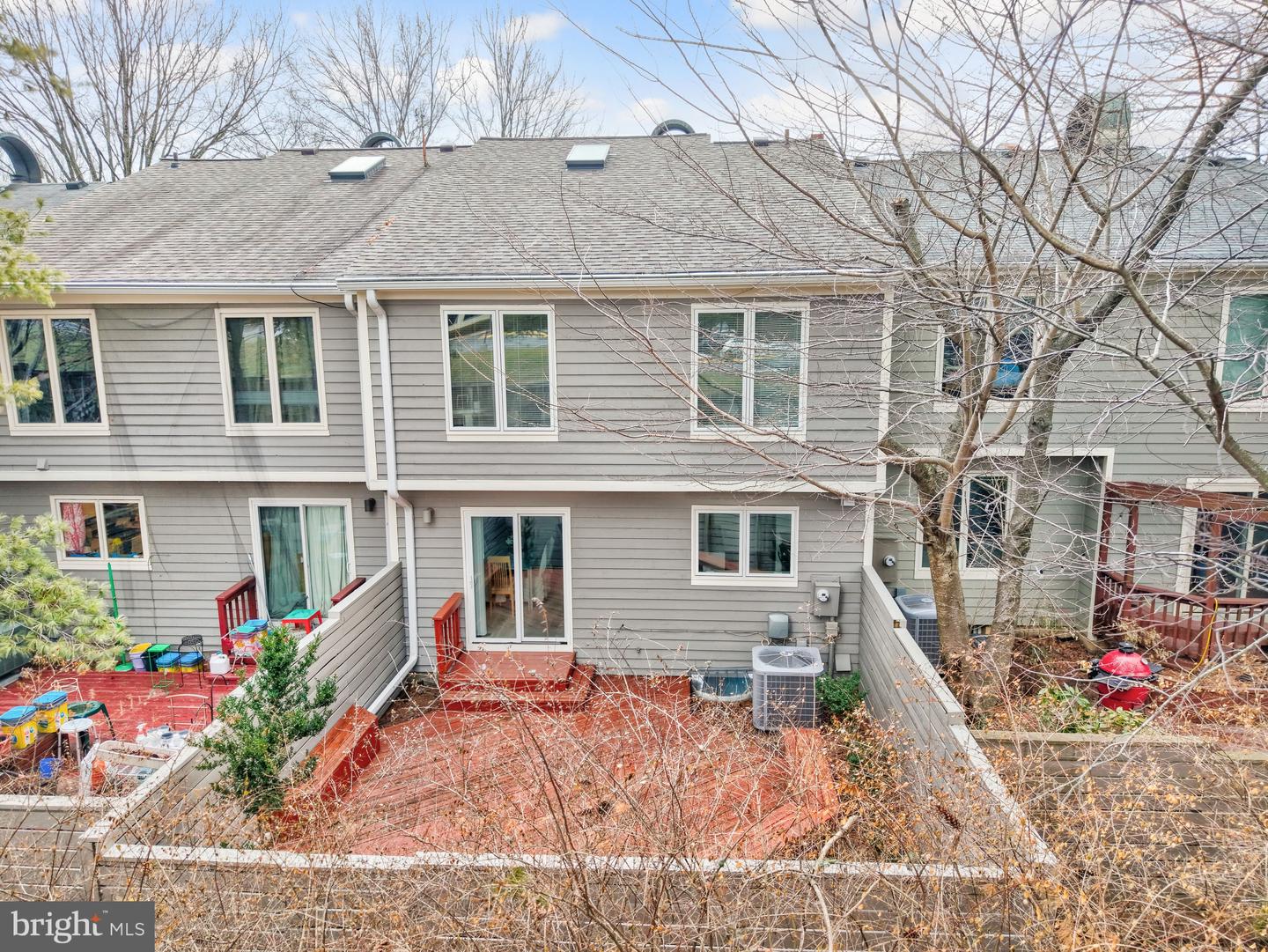 1926 LAKEPORT WAY, RESTON, Virginia 20191, 3 Bedrooms Bedrooms, 12 Rooms Rooms,3 BathroomsBathrooms,Residential,For sale,1926 LAKEPORT WAY,VAFX2293904 MLS # VAFX2293904